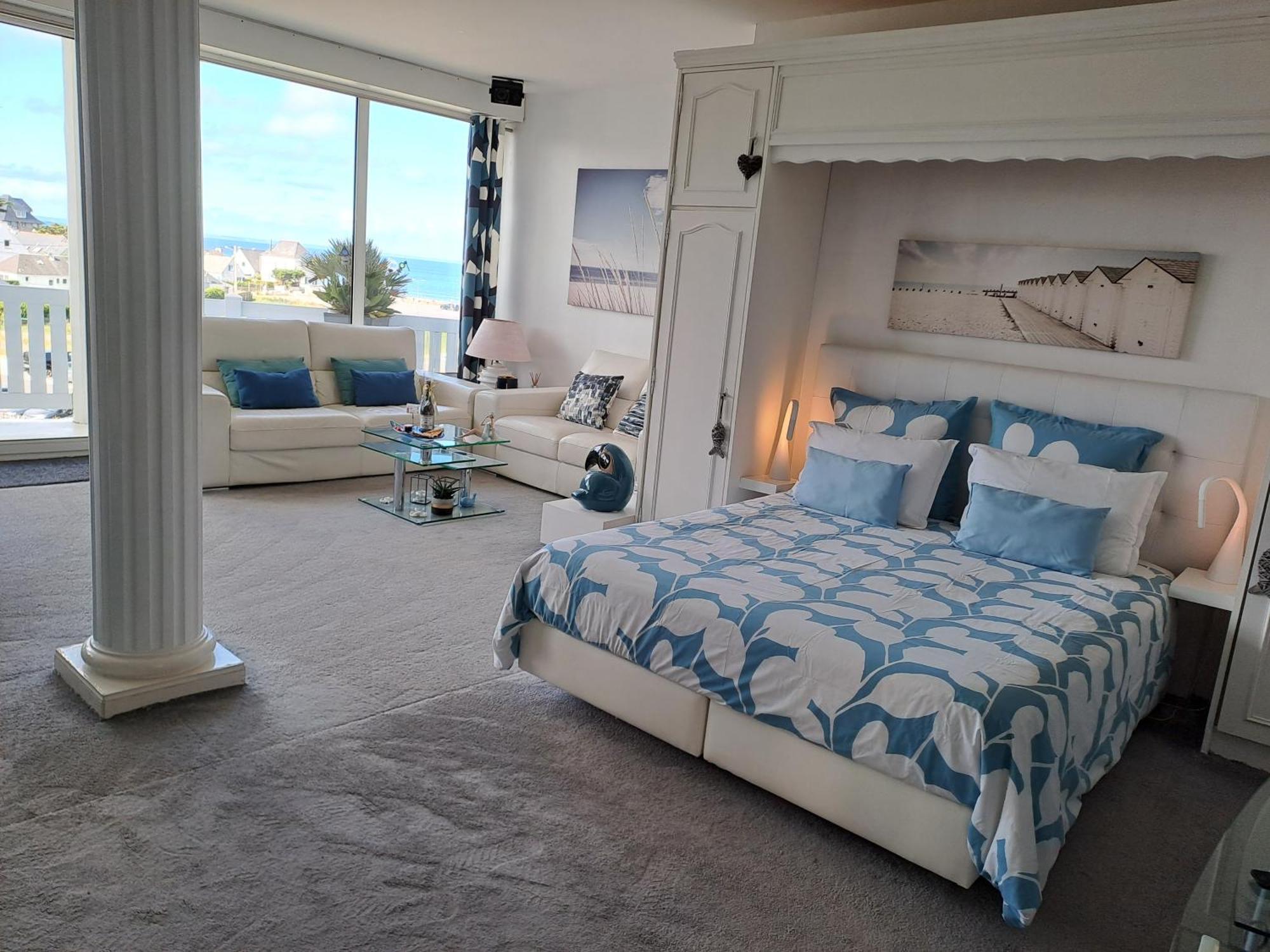 Grand loft de 60m2 très lumineux très belle vue sur mer Erquy Extérieur photo