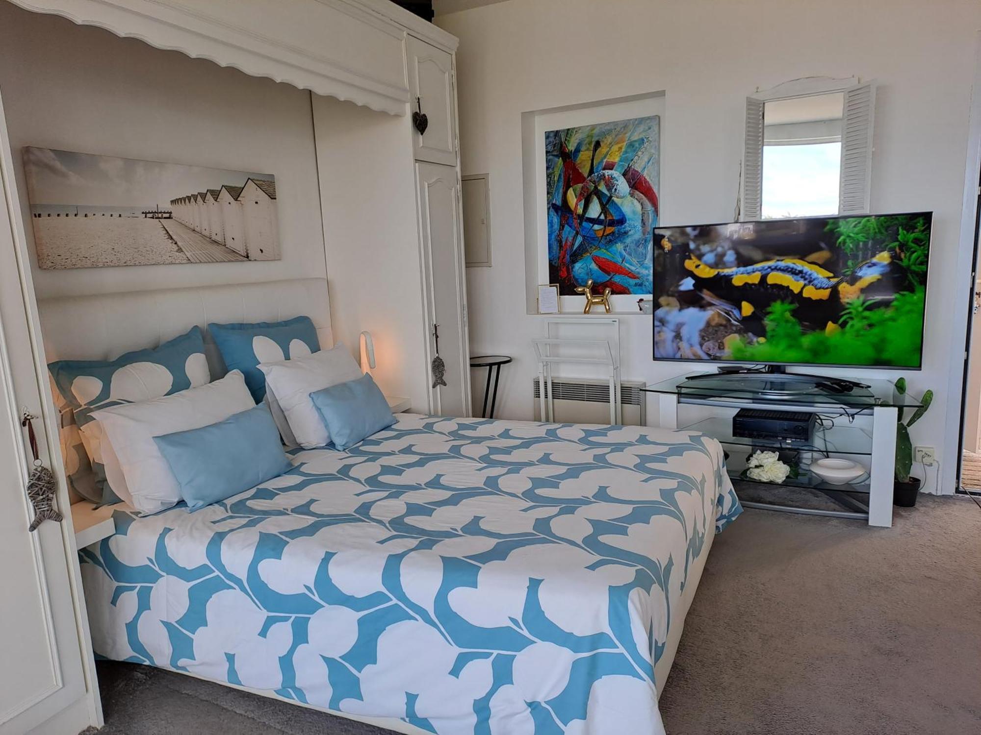Grand loft de 60m2 très lumineux très belle vue sur mer Erquy Extérieur photo